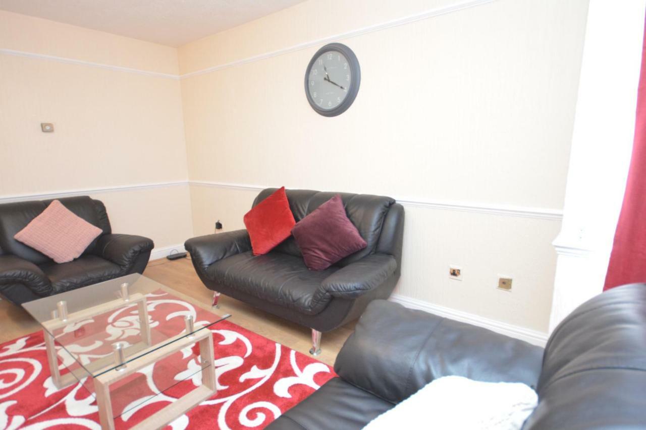 Four Bedroom Townhouse 12 Minutes Walk To Excel Exhibition Centre Londra Esterno foto